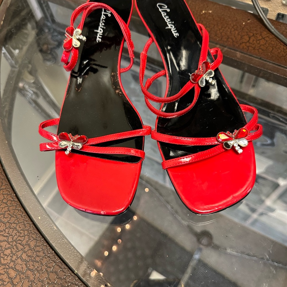 Classique Red Strappy Sandals